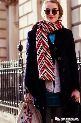 是时候让围巾来“盘活”你的整个衣柜了