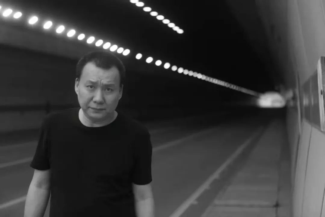 尹吾朴树叶蓓红白蓝,伊吾与朴树的关系