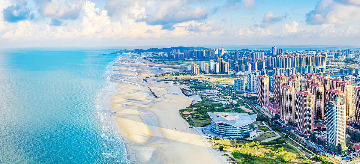 房租到期房东收回感慨万千,房租大幅下调房东欲哭无泪