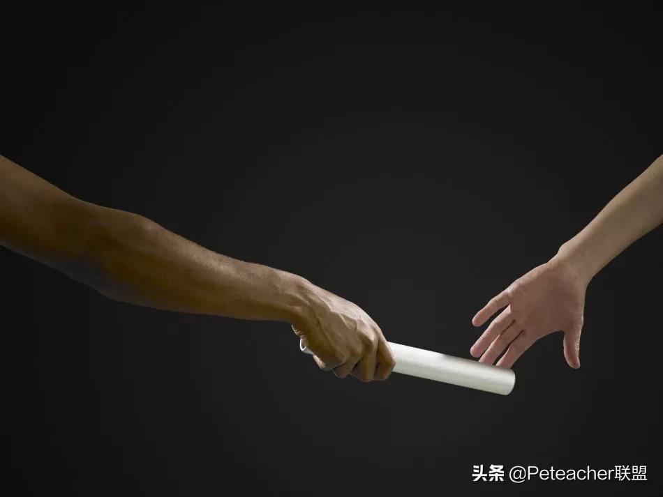 利用废纸自制体育器材,废旧物做简单的体育器材