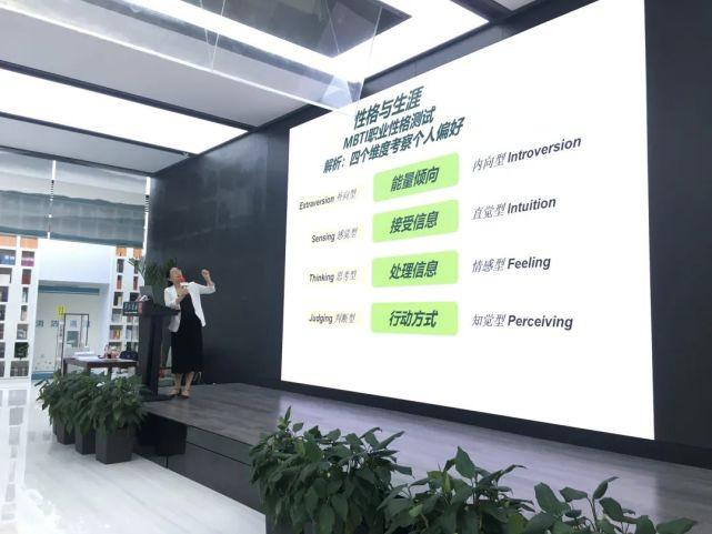 新华书店教育发展,新华书店与学校合作活动