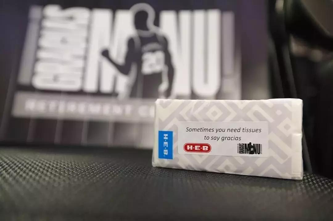 马刺马努最后一场视频,马刺庆祝马努进名人堂