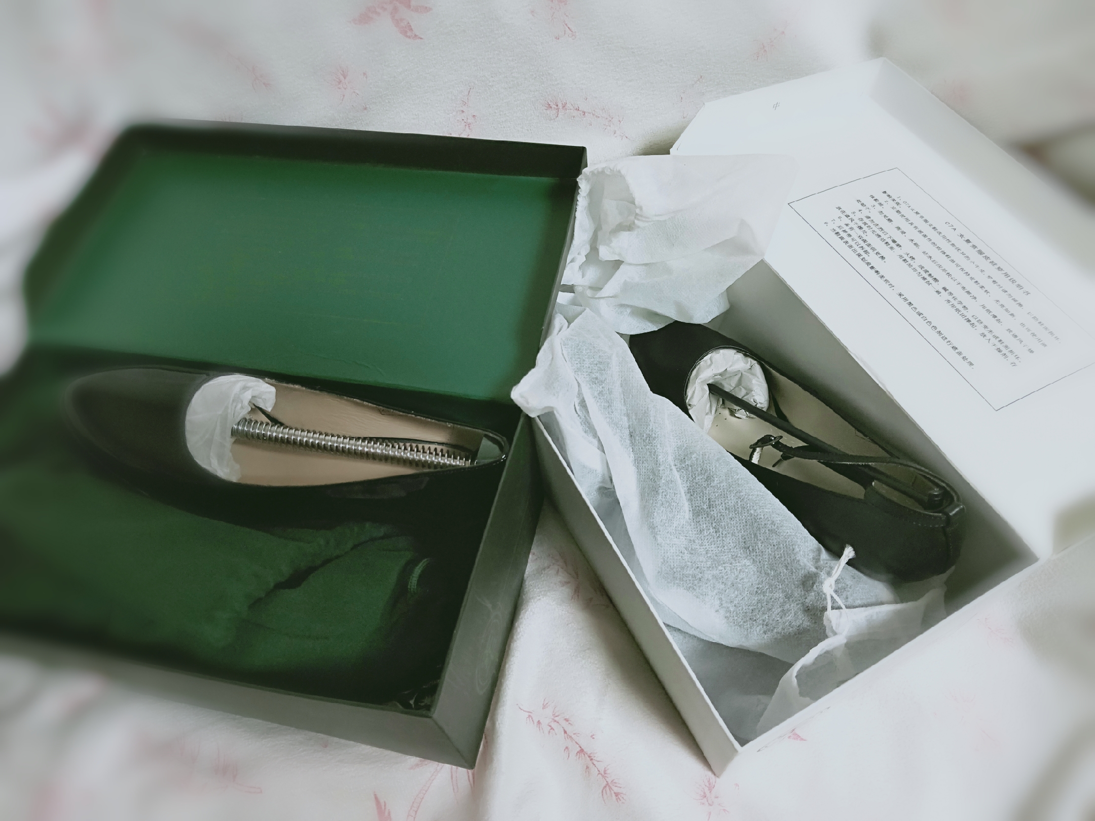 女军官常服绒皮鞋和毛皮鞋对比,女夏军官皮鞋怎么穿