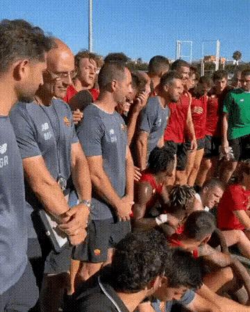 守得住寂寞才能留得住繁华,受得住繁华耐得住寂寞