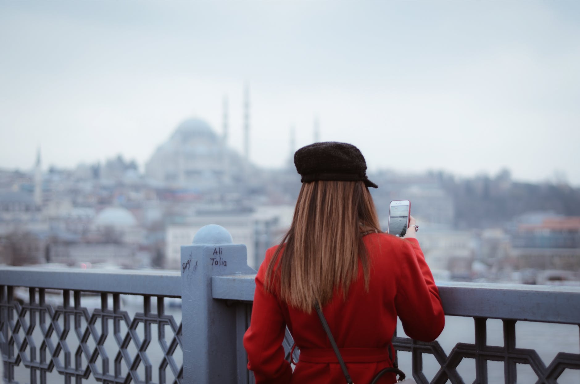 爱情中，如何摆平“爱吃醋”的女朋友？牢记这3句话