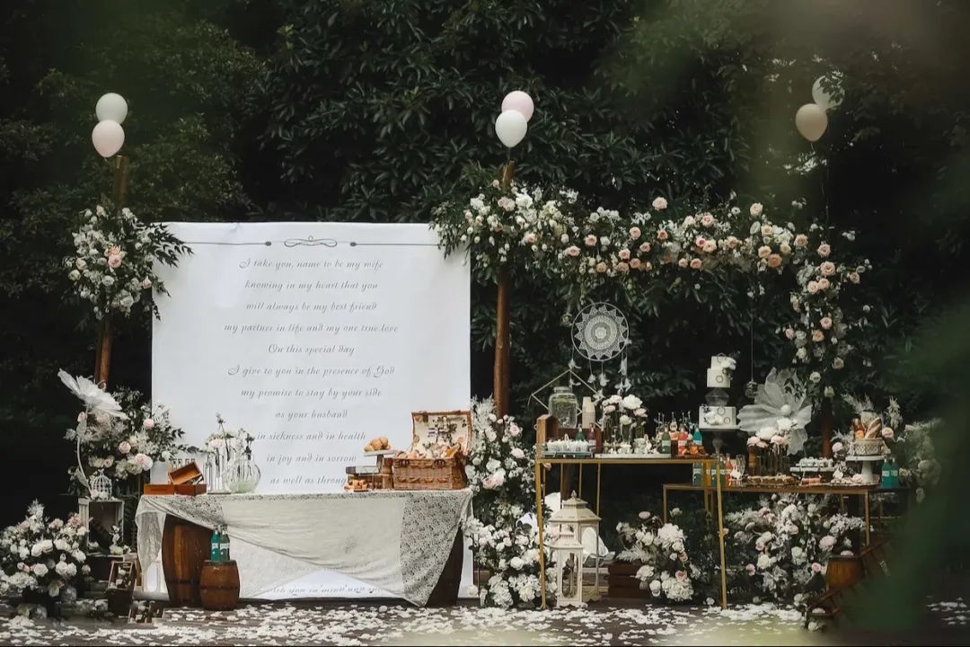 如何办一场小众精致的户外婚礼,清新而又浪漫的户外婚礼