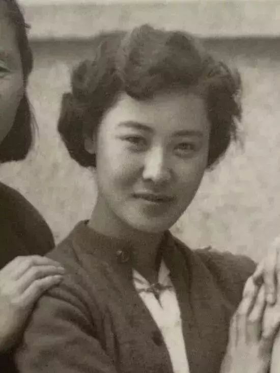 郭兰英哭了现场视频,郭兰英的三哭殿全场