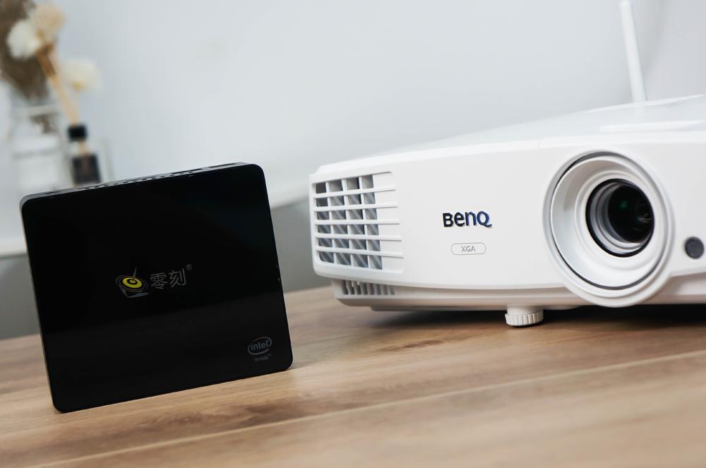 有意思：没想到电视盒般大小会是电脑，零刻EQ55上手体验