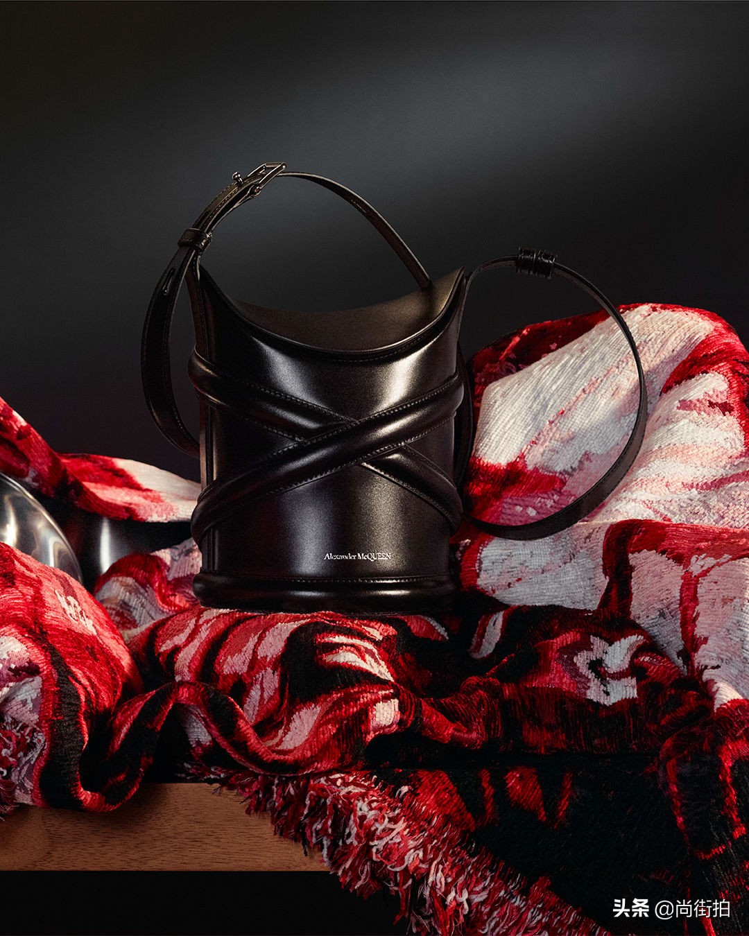 鍏ㄦ櫤璐ゅ湪burberry鐨勭鍦鸿儗鐨勫寘,鍏ㄦ櫤璐ょ鍦哄悓娆惧寘