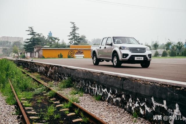 长城皮卡再添帮手，风骏5柴油国六上市8.48万起，2.0T动力320N·m