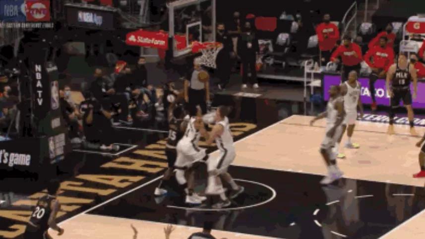 字母哥受伤比欧文重吗,字母哥又受伤了吗