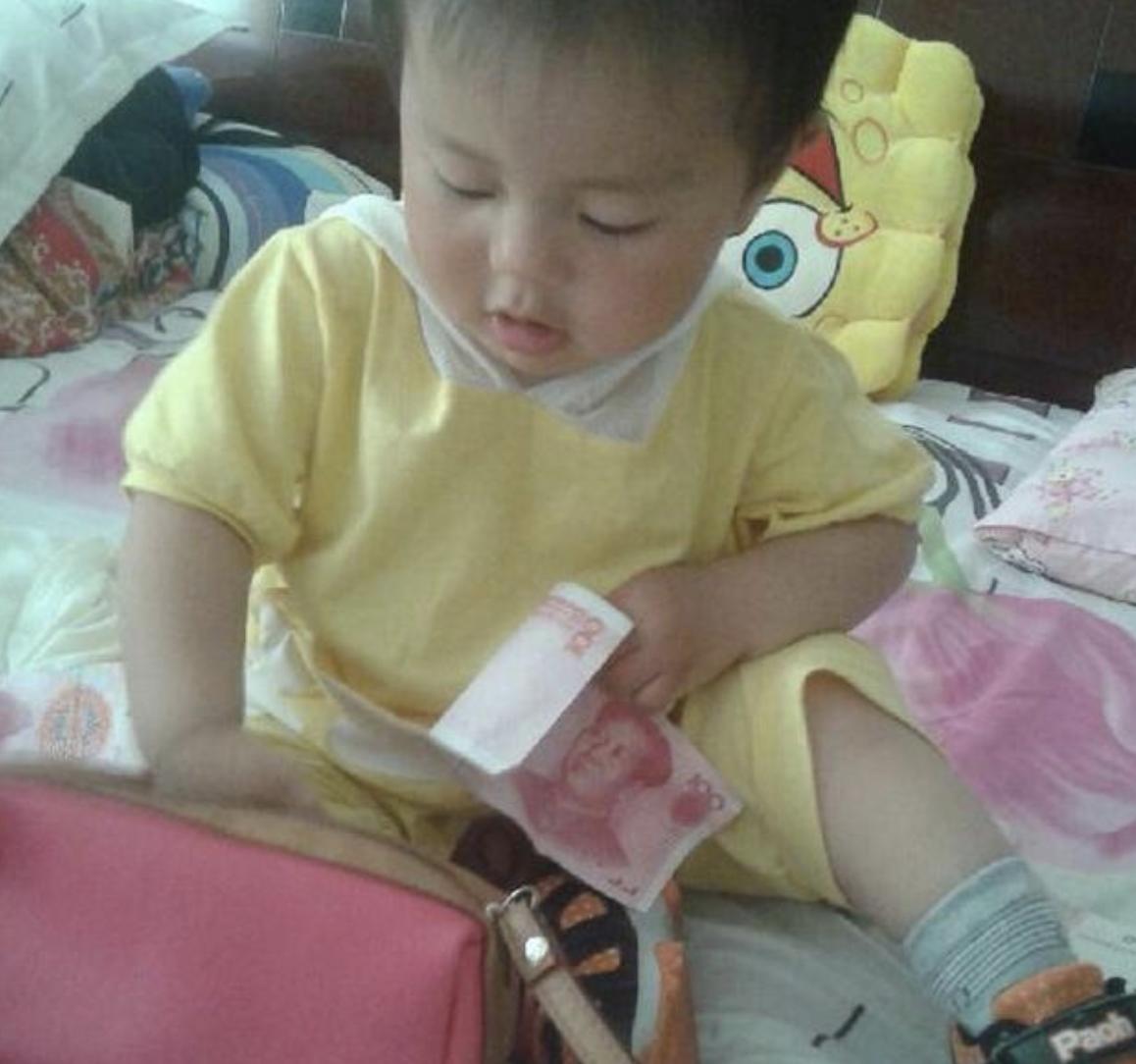 孩子偷拿妈妈的钱该如何教育,孩子偷了妈妈的钱被发现怎么办