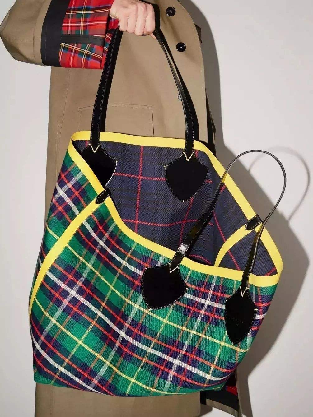 巴宝莉必买女包,巴宝莉包包图片大全