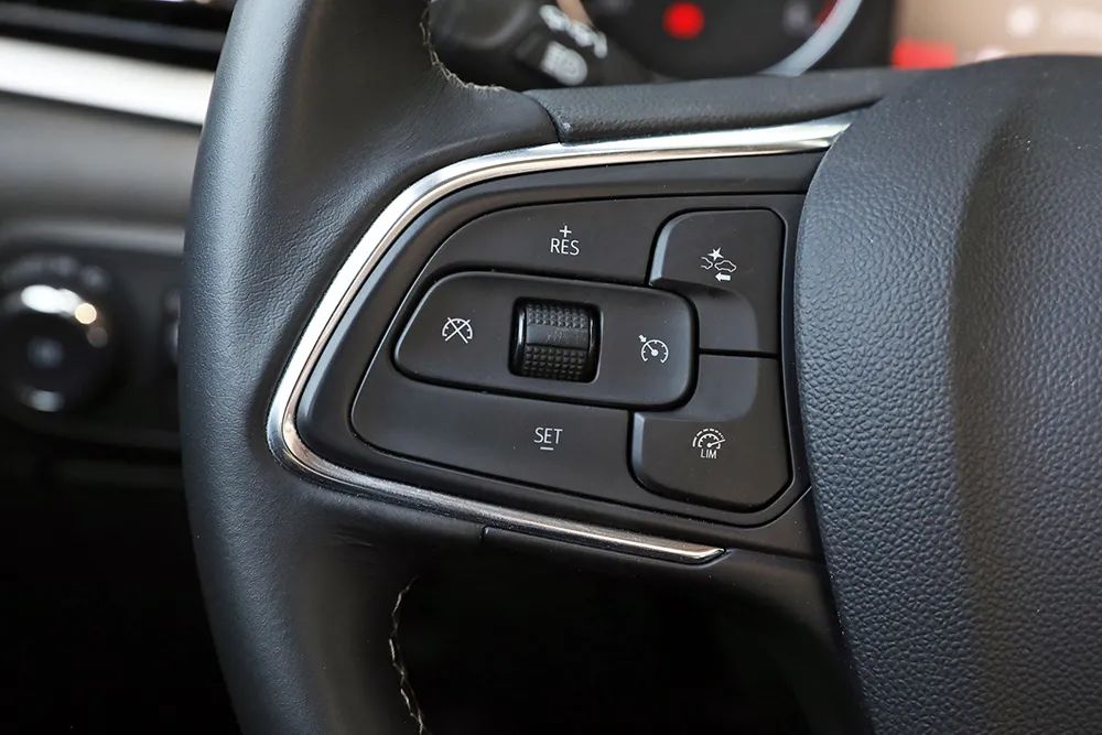 别克威朗20款20t试驾,驾驶别克威朗