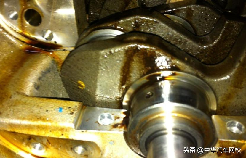 比亚迪宋汽车烧机油怎么解决,免拆修解决汽车烧机油问题