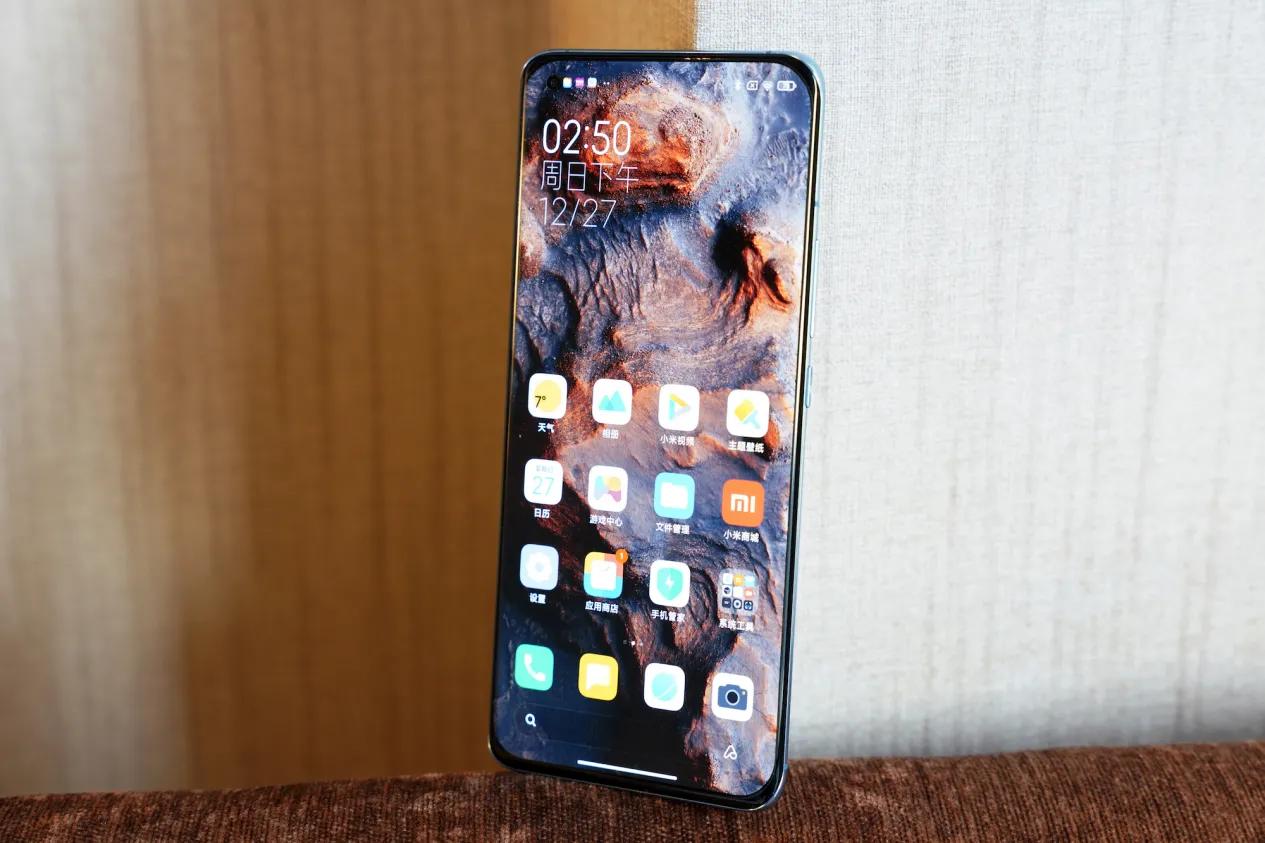 买小米10至尊版好还是苹果11好,等华为mate40还是买小米10至尊