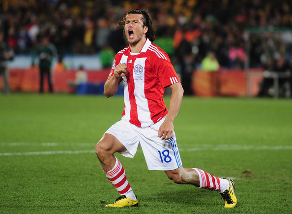 小罗巴拉圭踢球,小罗巴拉圭夺冠之路