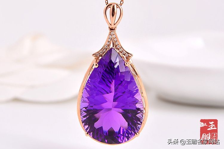 水晶吊坠最简单的款式,水晶吊坠放哪里比较好
