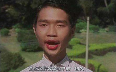他不被人喜欢，只有周星驰觉得他是天才，他演戏周星驰从不喊卡
