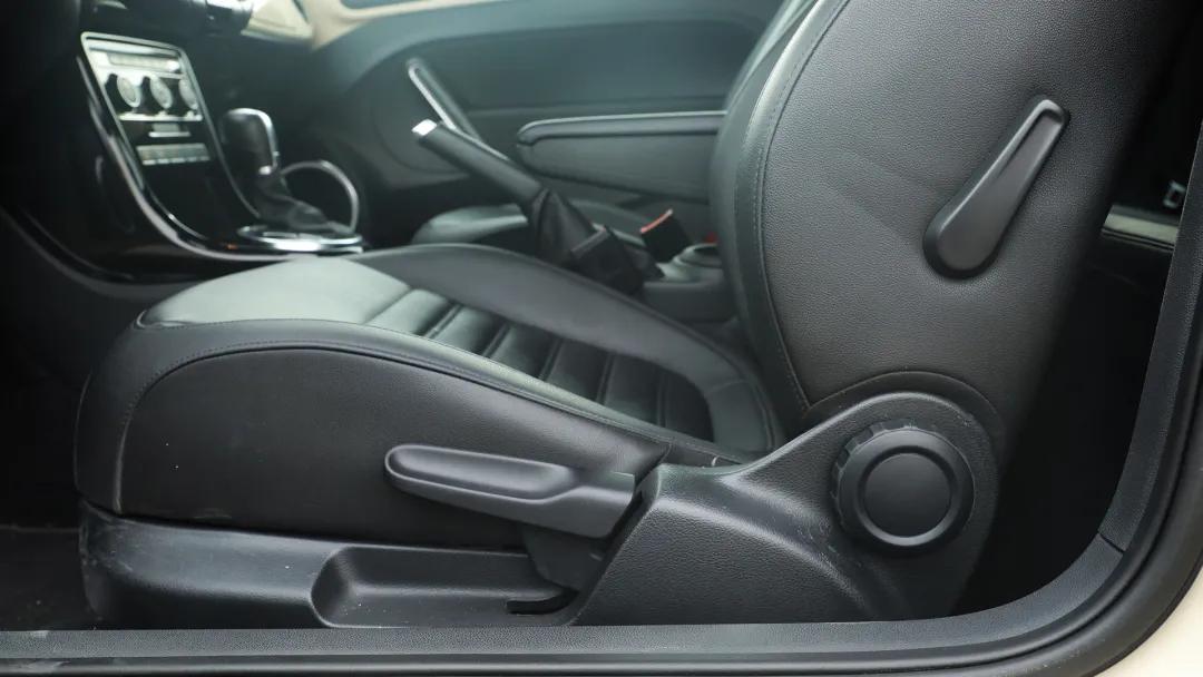 入手大众甲壳虫敞篷款实测,新款大众甲壳虫测评