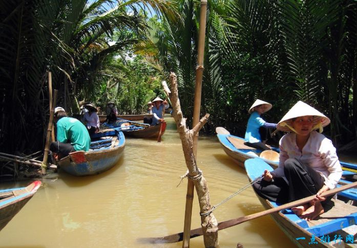 越南芽庄占婆塔门票多少,越南会安古镇宛如一幅美景画卷