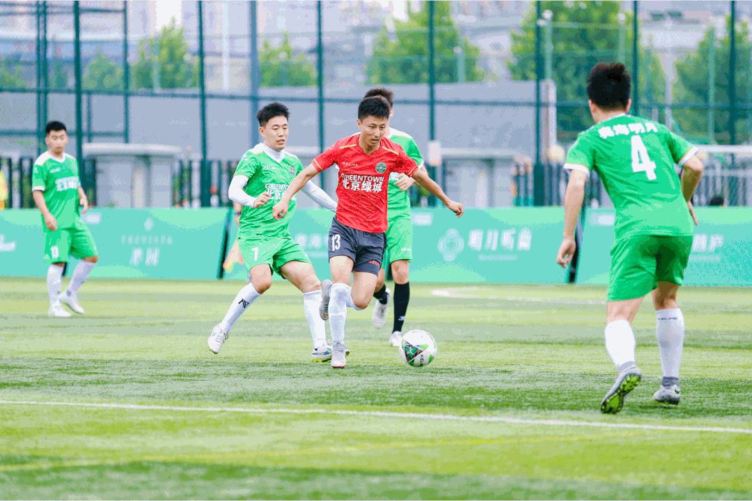 踢球的第十个年头,从此踏上了追求足球梦想的旅程