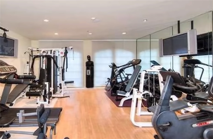 欧式金碧辉煌装修豪宅,成龙室内装修