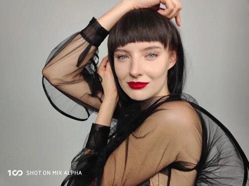 小米mixalpha靠什么走量,小米mix阿尔法售价突破2万