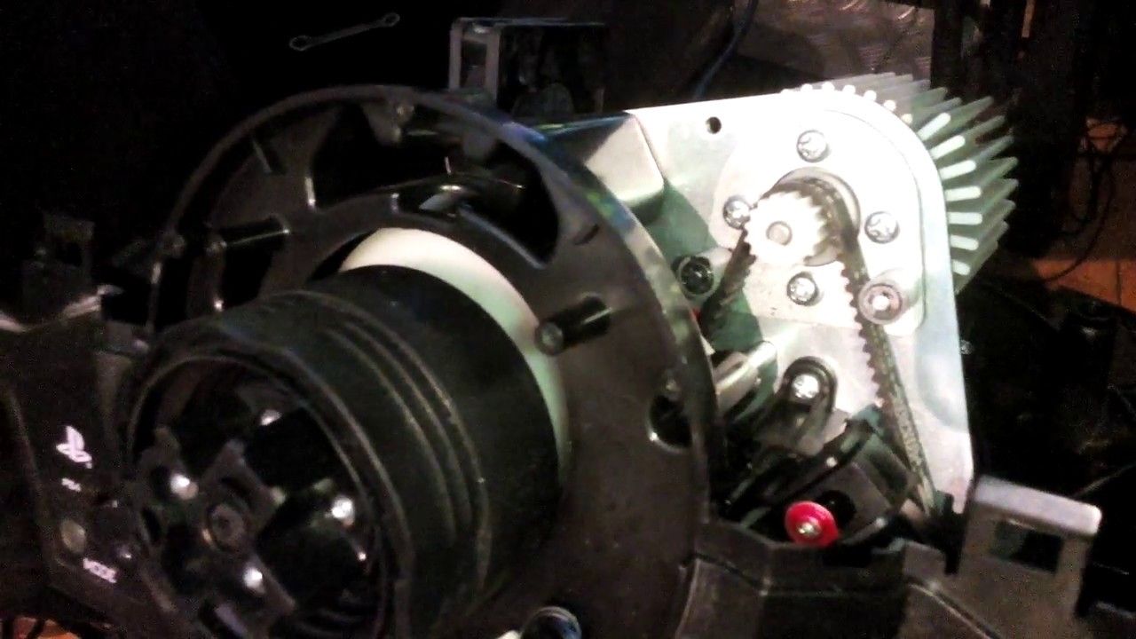 老司机开车转弯怎么开得快又稳,老司机开车如何拐弯