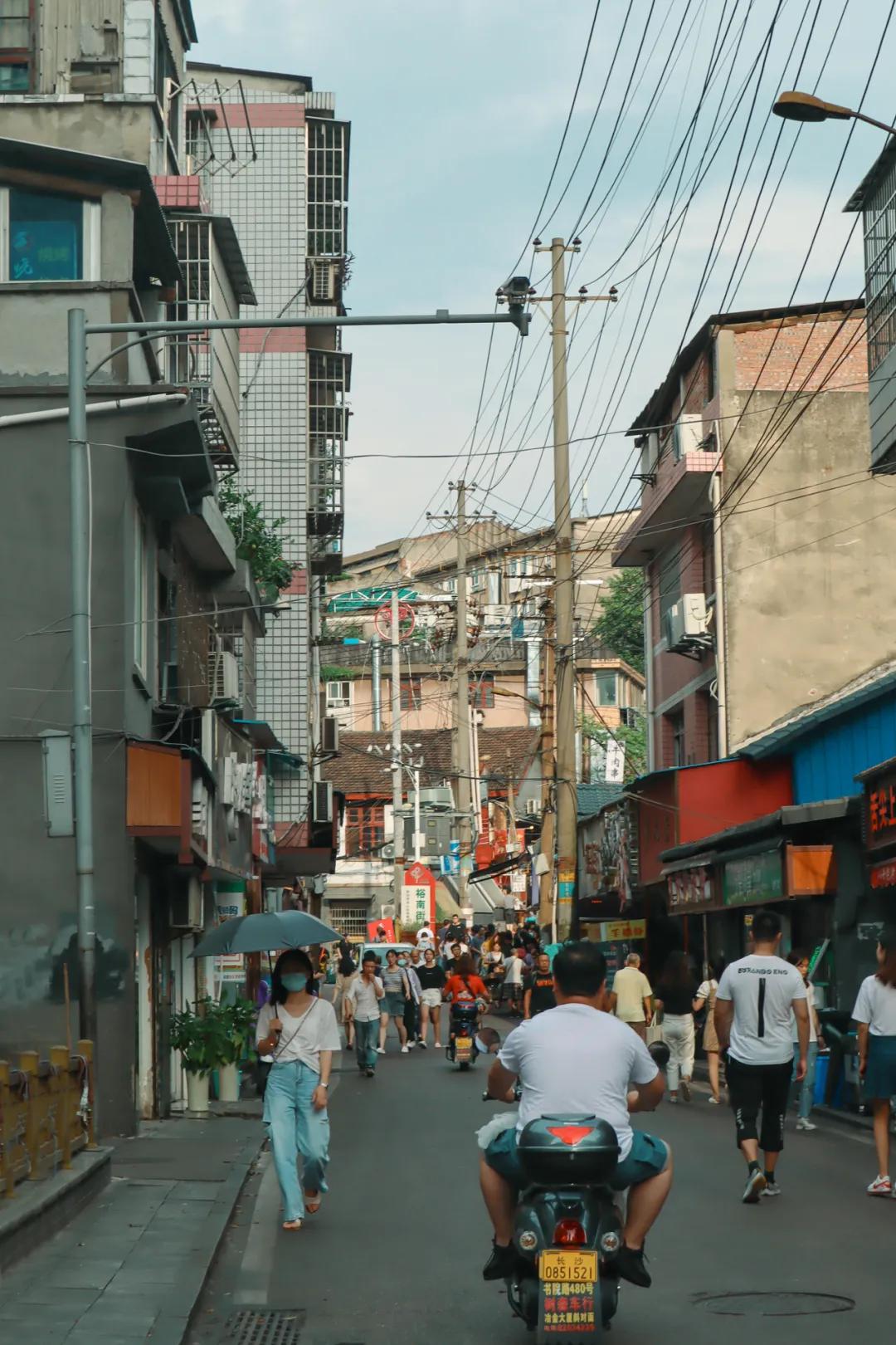 全国最好吃的十大网红夜市推荐,中国十大必逛夜市推荐