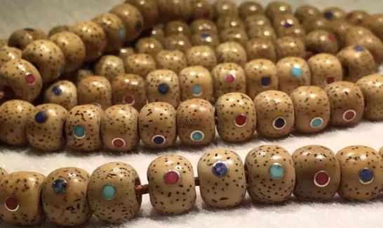 星月菩提手串盘了10年价值,星月菩提手串为什么价格差距大