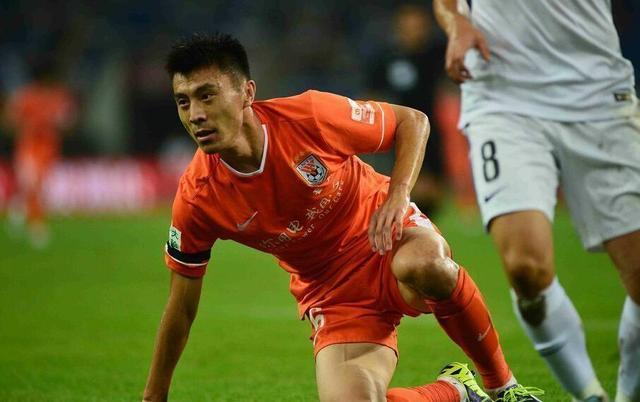 鲁能铁卫迎来31岁生日，曾被誉为“中超贝尔”，卡达尔最佳搭档