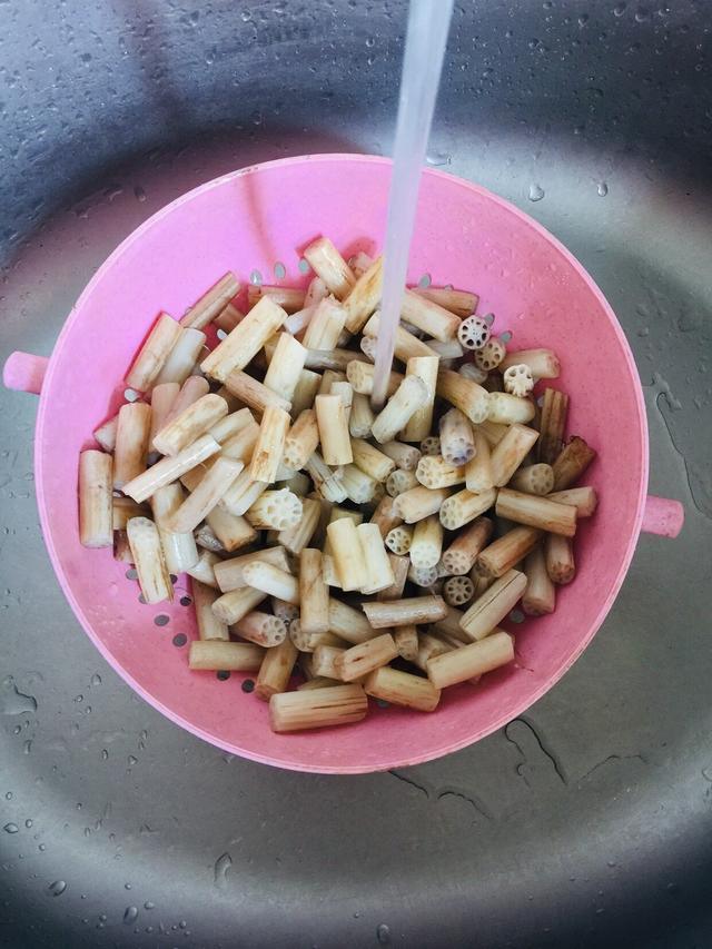 泡酸辣藕的做法大全家常,酸辣泡藕的做法
