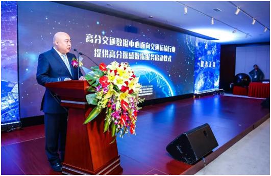 集团董事长、教授级高工，他参建广西第一条高速公路，1年公司新签200亿合同！