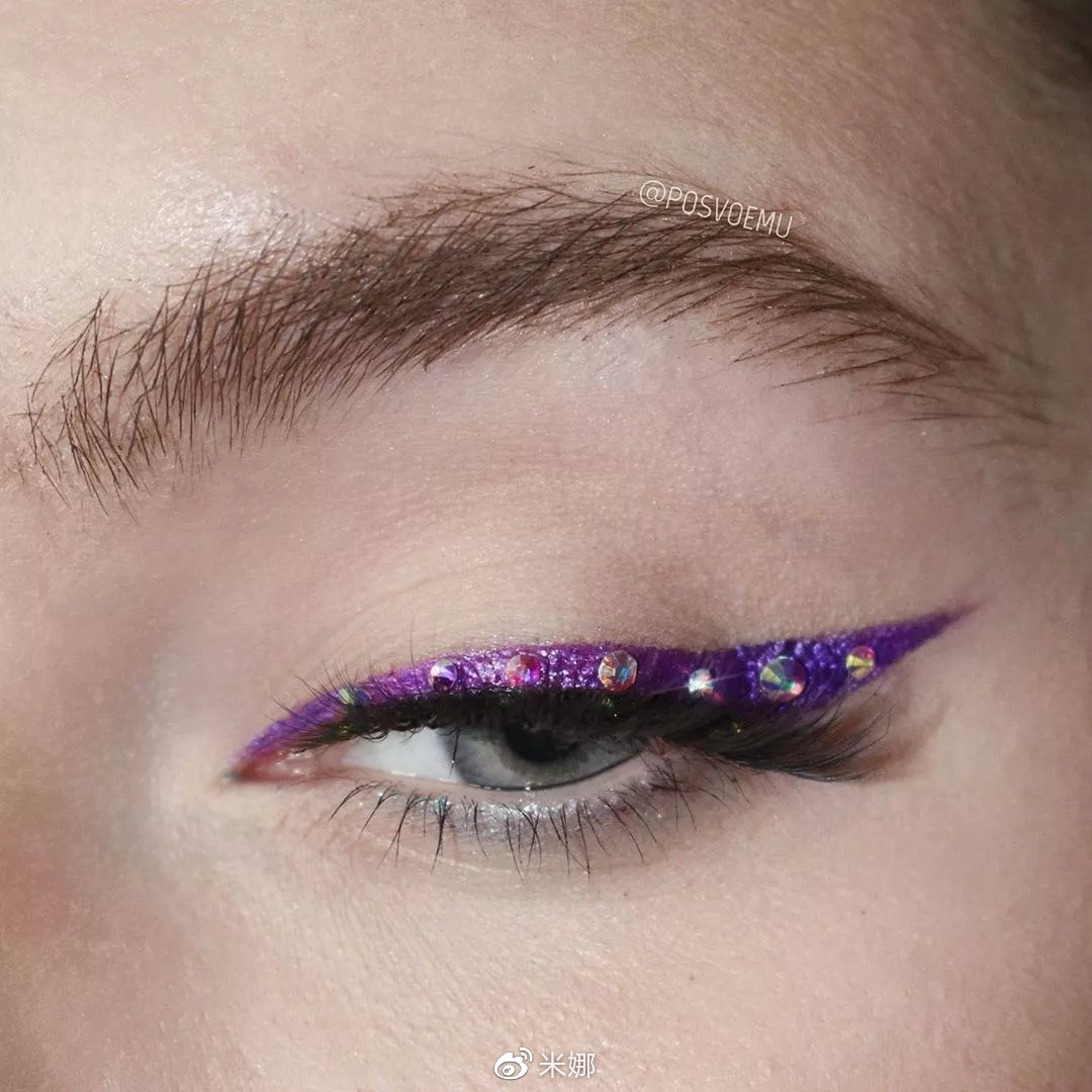 泫雅ins晒美照,泫雅携新作品回归