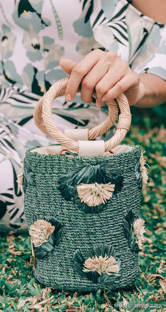 好看的毛线编织小包包,春天里的小包包