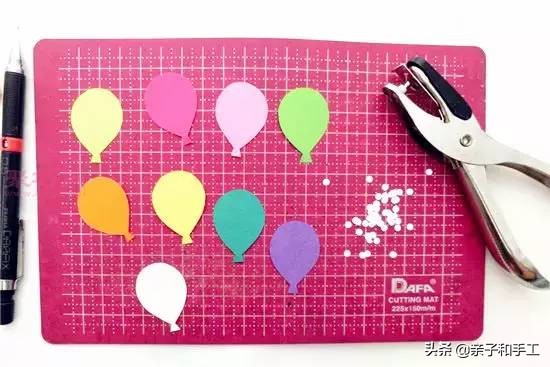 幼儿园气球手工贴画,创意手工气球印画