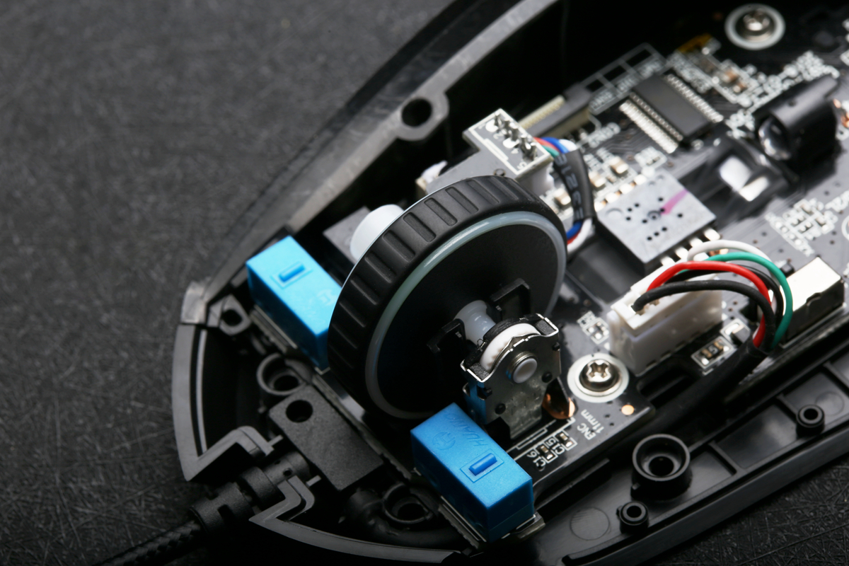 鼠标左键微动是一样的吗,为什么鼠标双击没反应