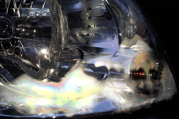 汽车大灯水雾干了怎么办,汽车大灯进水了怎么解决