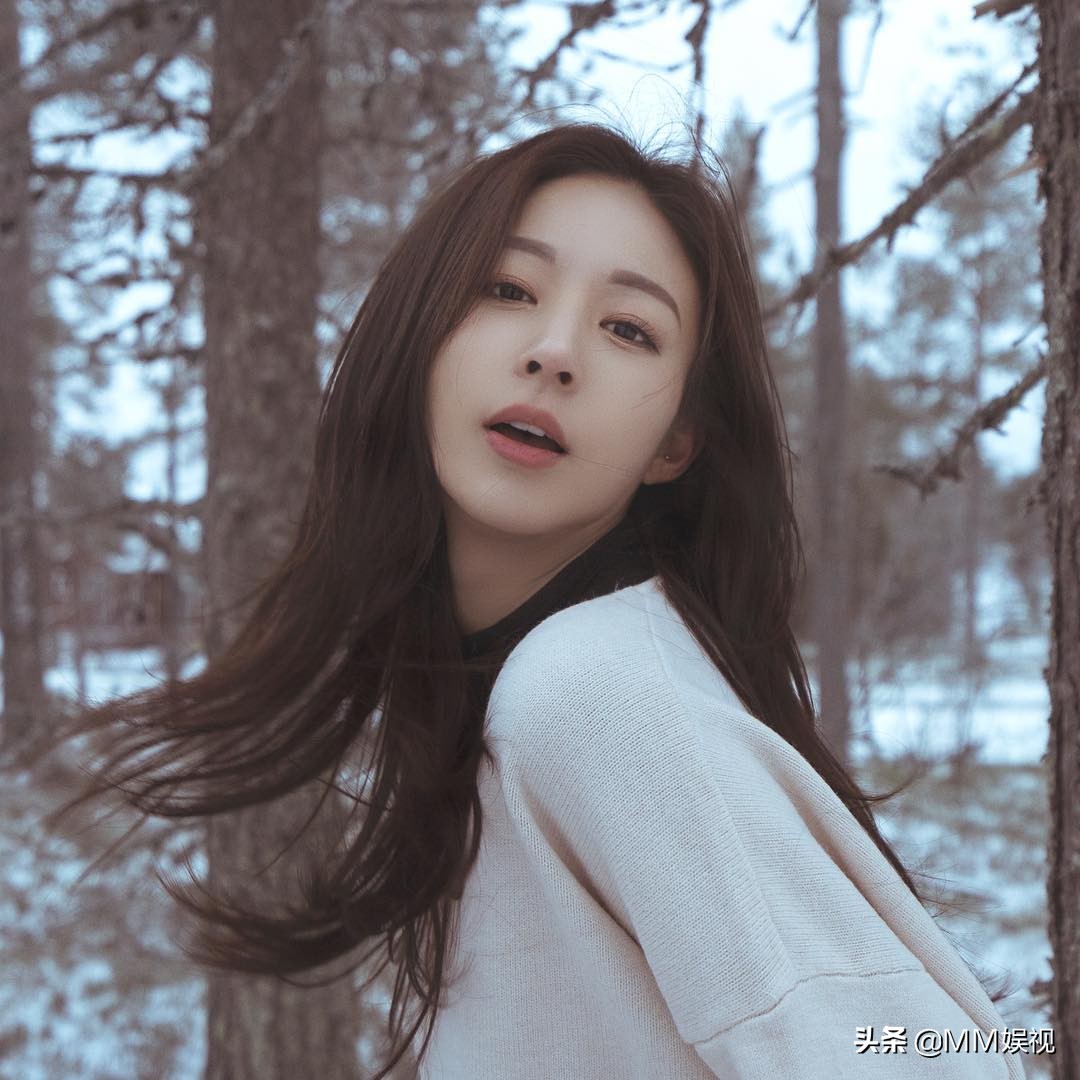 被喻为360度无死角美女，拥有完美身材的网红Borakim系零缺点？