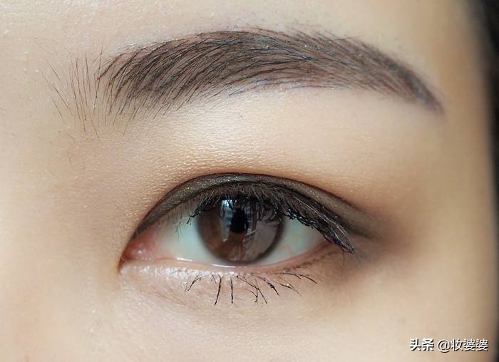 化妆眉笔灰棕色,初学化妆眉笔颜色推荐