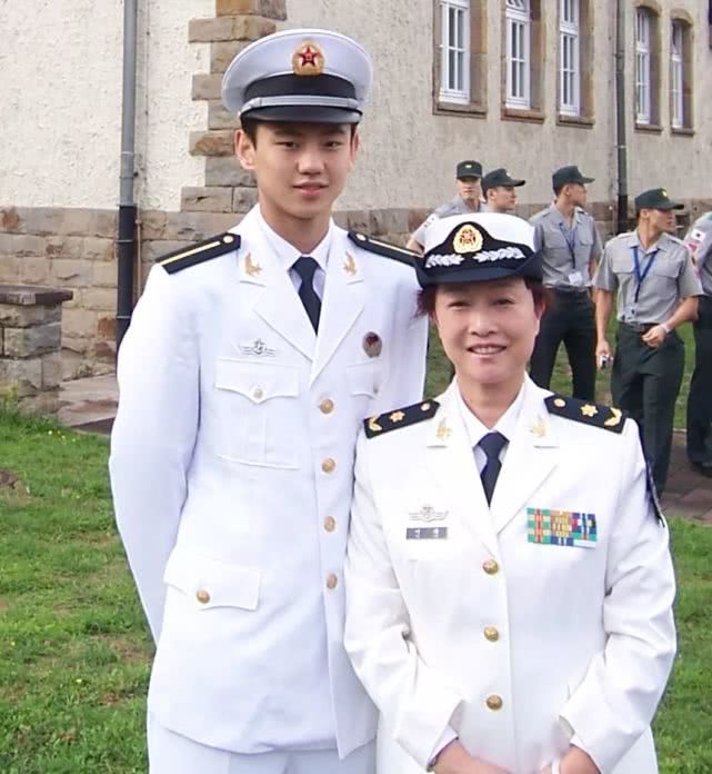 宁泽涛叶瑾关系,宁泽涛教练叶瑾