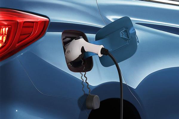 跑高速车没电了怎么办,小鹏汽车高速上快没电了怎么办