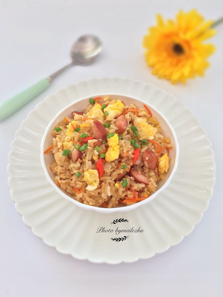 蛋炒饭看着简单,蛋炒饭吃起来不腻的做法