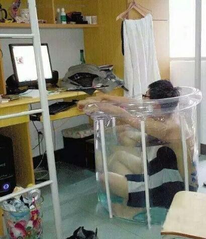 盘点学生宿舍的骚操作,宿舍保鲜膜