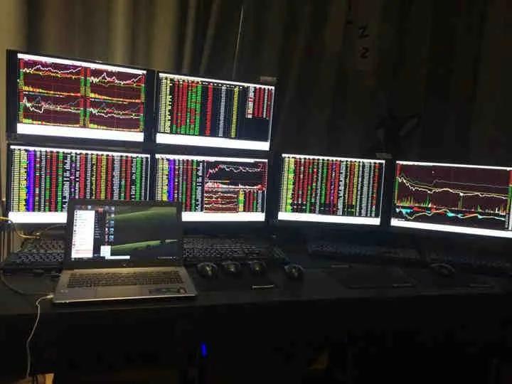 沉迷虚拟炒股，被骗惨了！【网警转发】