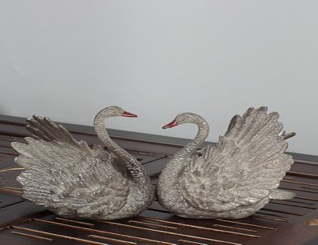 小小的茶宠：茶盘之上，茶汤润之，活灵活现，寓意吉祥，赏心悦目