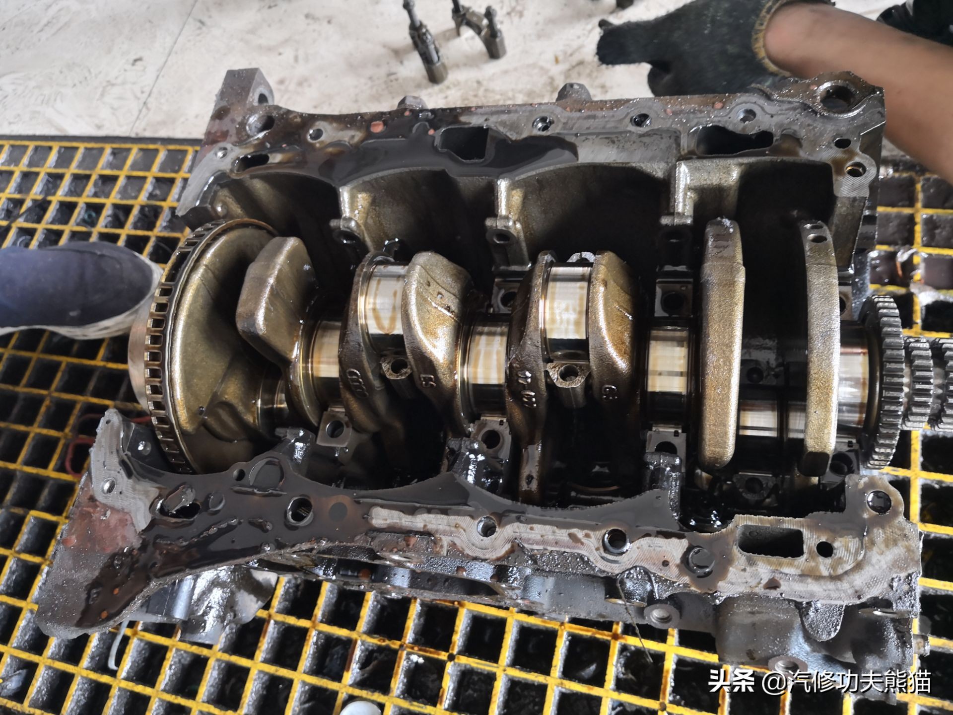 大众夏朗发动机大修维修费,进口大众夏朗大修