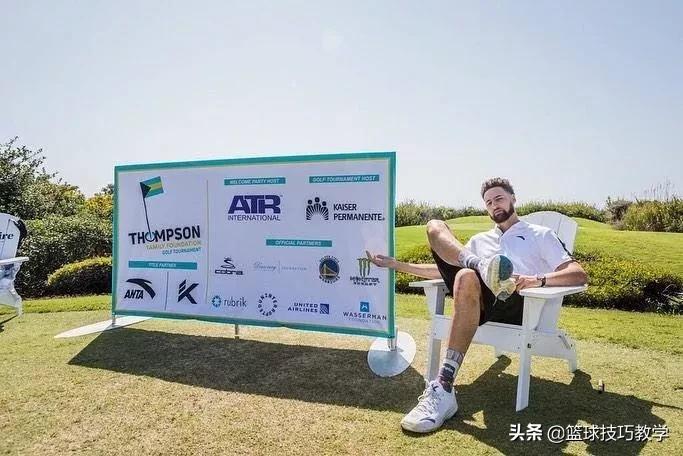 克莱汤普森回归首秀穿什么鞋 (克莱汤普森复出首秀什么鞋)