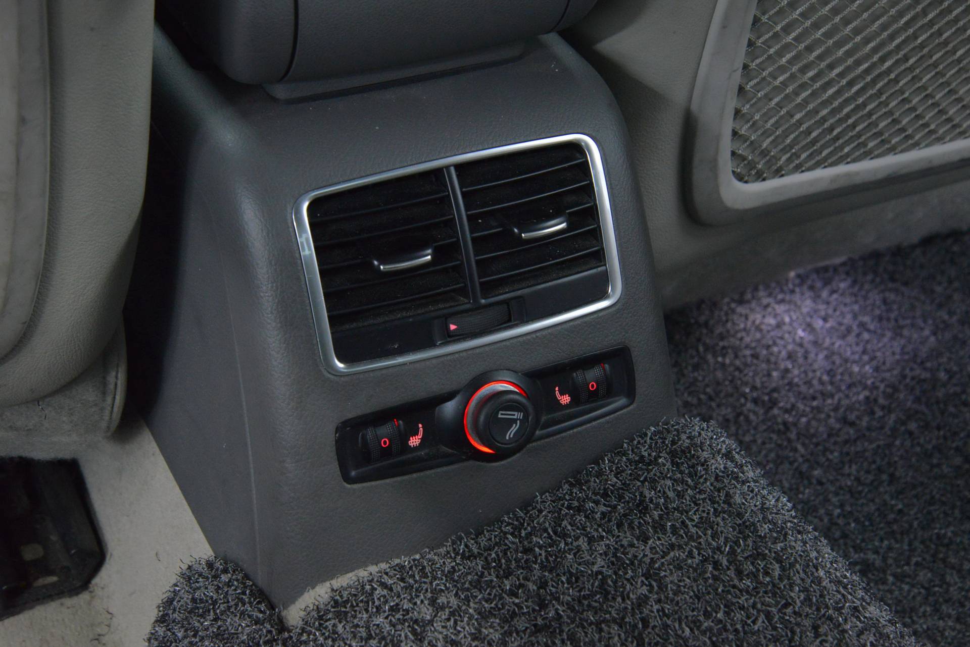 行千里只需一箱油，10多万的柴油A6L能做到？「路试笔记」